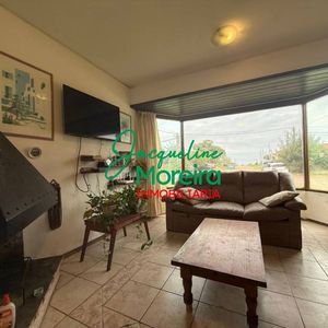 Alborada, Casa De Dos Plantas Con Vista Al Mar A La Venta. Playa Grande. Piriapolis
