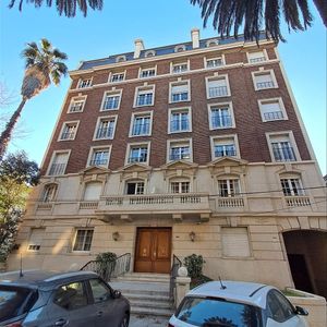 Venta Apartamento 3 Dormitorios Y 3 Baños En Pocitos