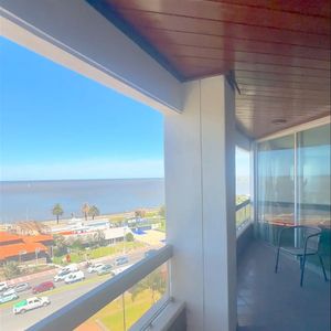 Venta Apartamento De 4 Dormitorios En Rambla De Pocitos