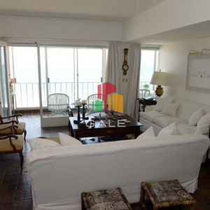 Apartamento En Peninsula, 4 Dormitorios