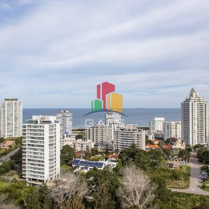 Se Vende Apartamento En Ocean Drive II De 3 Dormitorios, Punta Del Este