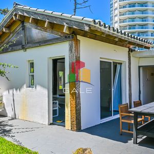 Casa En Alquiler - Mansa, Punta Del Este, 3 Dormitorios.