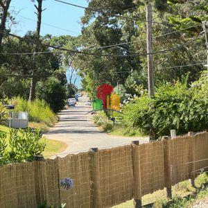 En Venta Casa De 3 Dormitorios, Con Piscina Y Barbacoa, En Barrio Golf, Punta Este