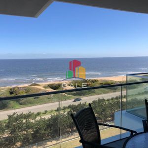 Venta Apartamento Dos Dormitorios Punta Del Este Playa Mansa Primera Linea Edificio Venetian