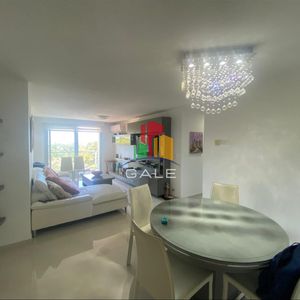 Hermoso Apartamento Sobre Roosevelt De 3 Dormitorios Y Amenities