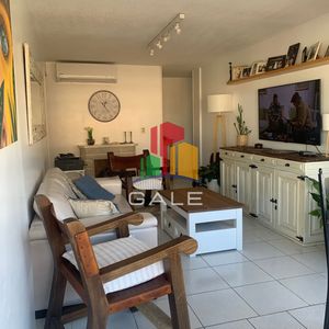 Apartamento En Edificio Coral Gables