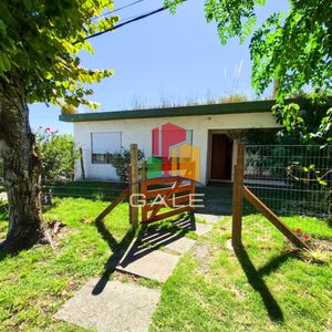 Casa En Venta + 3 Monoambientes - Piriapolis