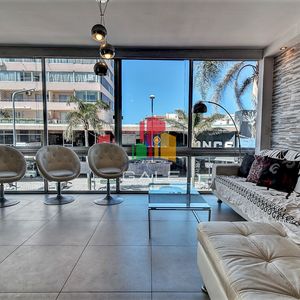Venta De Apartamento 3 Dormitorios En Península, Punta Del Este.