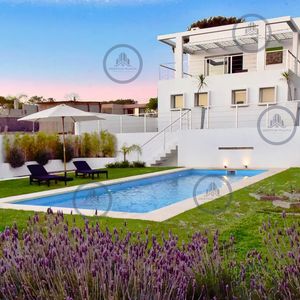 Excelente Casa De 4 Dormitorios Y Piscina En Manantiales, Punta Del Este
