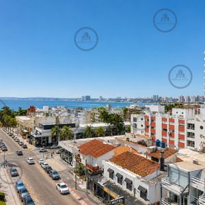 Venta De Apartamento De 1 Dormitorio En El Corazón De La Península, Punta Del Este