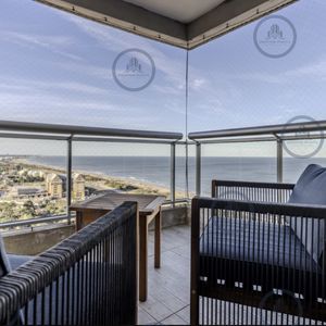 Moderno Penthouse Con Vista Al Mar, En Playa Brava, 3 Dormitorios Con Parrillero Y Dependencia De Servicio