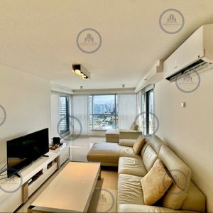 Venta De Apartamento De 2 Dormitorios Más Dependencia Y Parrillero En Playa Mansa