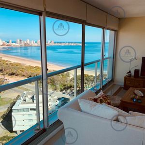 Alquiler Anual Apartamento De 2 Dormitorios En Playa Mansa Con Vista, Punta Del Este