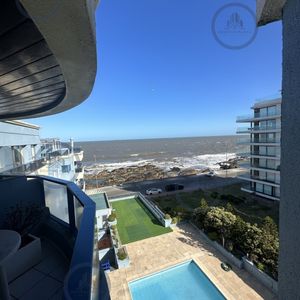 Apartamento De 2 Dormitorios Y Vista Al Mar En Península, Punta Del Este