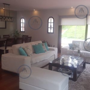 Casa De 3 Dormitorios En Alquiler Anual En Playa Mansa, Punta Del Este