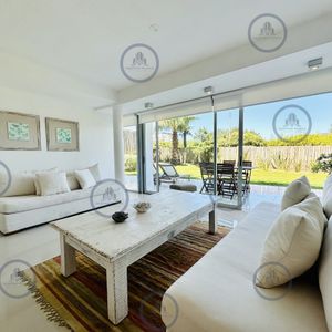 Excelente Apartamento En Venta Y Alquiler Temporario De Apartamento En Bikini, Manantiales