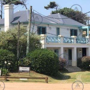 Casa De 3 Dormitorios En Alquiler Y Venta En Montoya Con Piscina A 100 Mts Del Mar