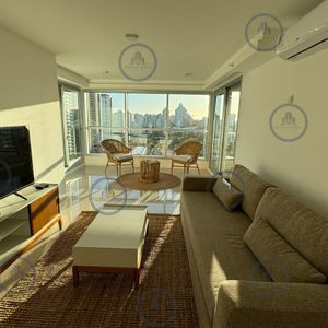 Apartamento De 2 Dormitorios + Dependencia Y Parrillero Propio En Playa Brava