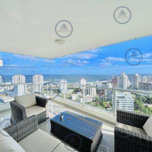 Exclusivo Penthouse De 3 Dormitorios Con Vistas Panorámicas A Playa Brava, En Venta