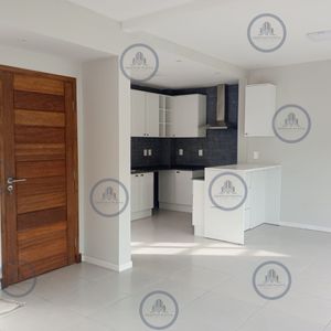Moderna Casa De 3 Dormitorios Y Parrillero En Venta, Pinares, Punta Del Este