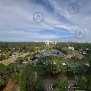 Alquiler Anual En Punta Del Este 3 Dormitorios Y Servicio Sobre Roosevelt