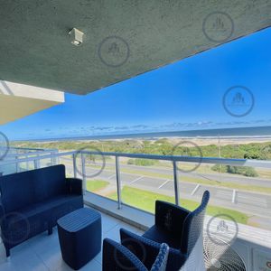 Penthouse De 3 Dormitorios En Primera Línea Del Mar, Playa Brava Punta Del Este