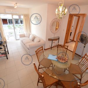 Apartamento En Alquiler Frente Al Mar En Playa Mansa, Punta Del Este