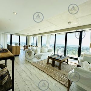 Venta Y Alquiler De Apartamento De 1 Dormitorio En Suite Piso Alto De Torre Surfside Village, Punta Del Este