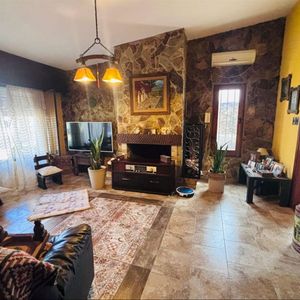 Venta Casa 3 Dormitorios Con Apartamento Independiente En El Fondo