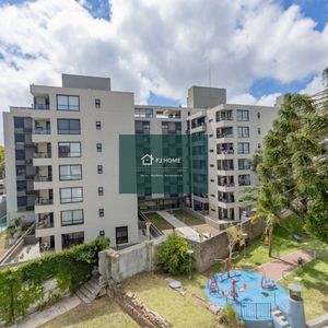 Apartamento En Venta C/ Cochera En Tres Cruces 2 Dormitorios