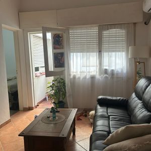 Apartamento En Venta Con Renta  En Atahualpa, 1 Dormitorio, Primer Piso
