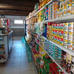 Onex Vende Casa + 2 Locales Comerciales Funcionando
