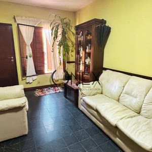Casa De 3 Dormitorios En Excelente Estado
