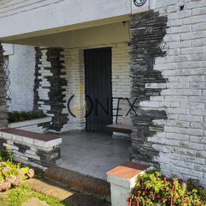 Se Vende Excelente Propiedad En Atlantida, De Cuatro Dormitorios