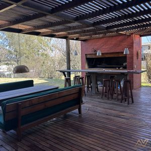 Venta Casa 3 Dormitorios En La Tahona