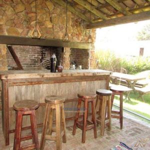 Venta Casa 3 Dormitorios Y Servicio En Tahona