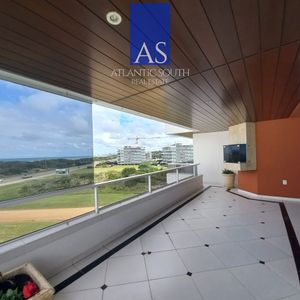 Apartamento En Aguas Azules, 4 Dormitorios Frente Al Mar, Con Parrillero. Brava, Punta Del Este