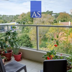 Apartamento De 2 Dormitorios Con Servicios Punta Del Este