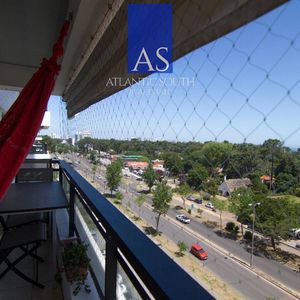 Apartamento Moderno Y Soleado 3 Dormitorios Vista Al Mar Con Servicios Punta Del Este