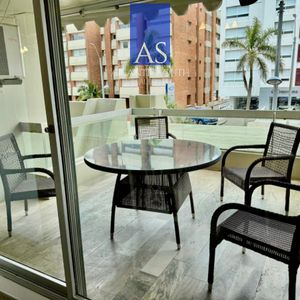 Apartamento De 3 Dormitorios Con Terraza A Pasos Del Puerto Península