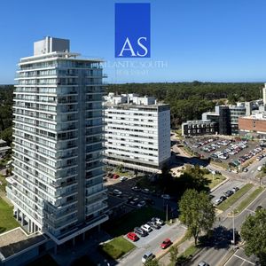 Oportunidad 3 Dormitorios 2 Baños Con Balcón Piso Alto Punta Del Este