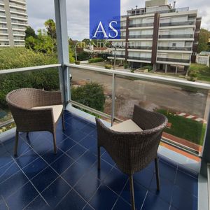 Apartamento De 2 Dormitorios Y Terraza En Aidy Grill