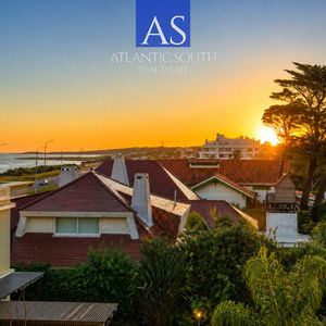 Apartamento De 3 Dormitorios Con Vista Parcial Al Mar En Playa Mansa - Pinares