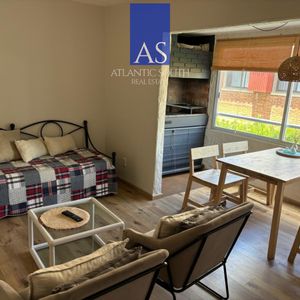 Apartamento 1 Dormitorio Y Medio Con Parrillero Y Cochera En Península Punta Del Este