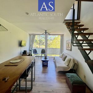 Apartamento En Venta De 1 Dormitorio Y Medio. Playa Mansa. Punta Del Este.