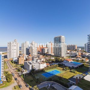 Venta Apartamento Dos Dormitorios Punta Del Este Edificio Forest Tower II
