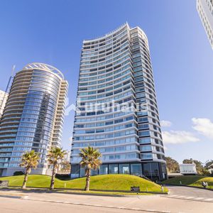 Venta Apartamento Cuatro Dormitorios Punta Del Este Edificio Tiburon III