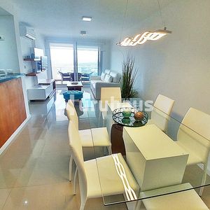 Wind Tower - Piso Alto Excelente Orientacion - Alquiler En Playa Brava
