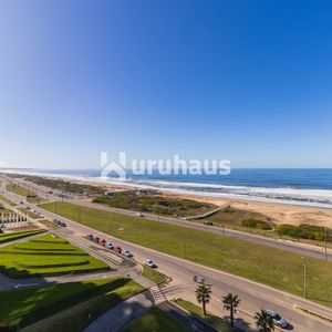 Tiburon III - Exclusivo Departamento En Playa Brava - 3 Dormitorios + Dependencia