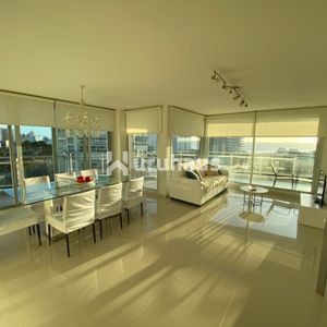Apartamento De 3 Dormitorios En Venta En Primeras Paradas De Playa Mansa